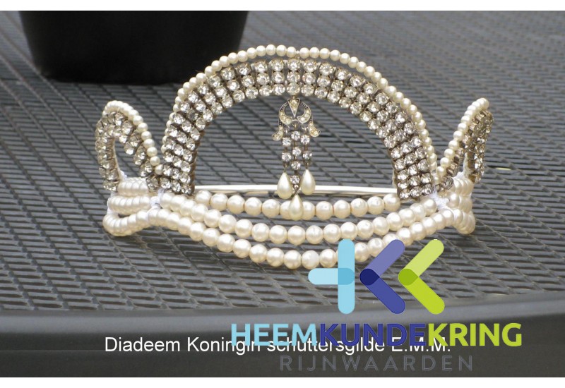 Diadeem Koningin gedragen 1930 tot 1971.en 1980